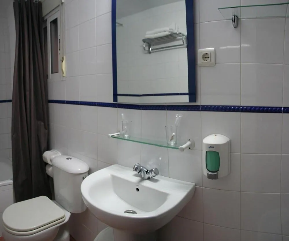 Hostal Jentoft Seville 0*,  Spain