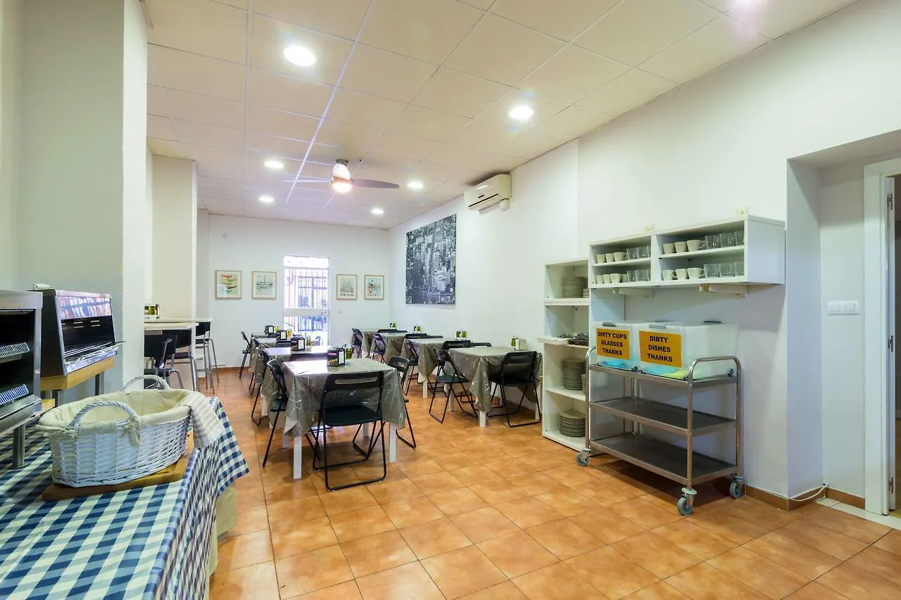 Hostal Jentoft Seville Hostel