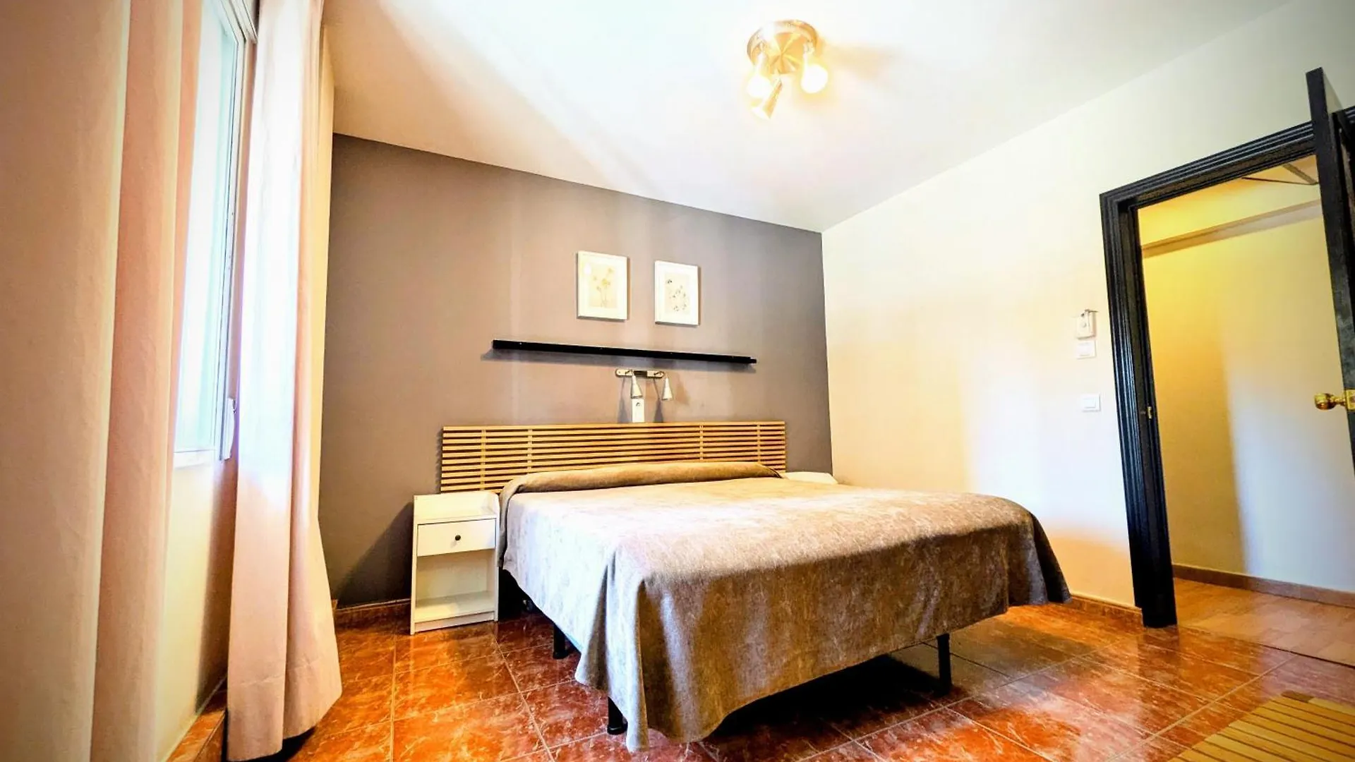 Vandrarhem Hostal Jentoft Sevilla Spanien